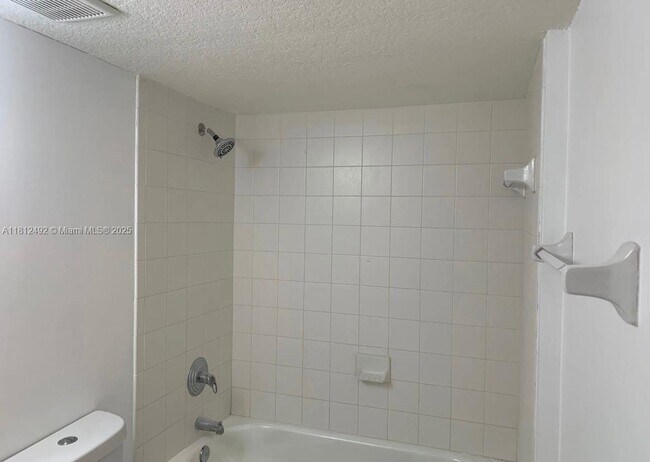 Foto del edificio - 2921 SE 13th Ave
