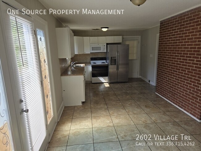 Foto del edificio - 2602 Village Trail NW