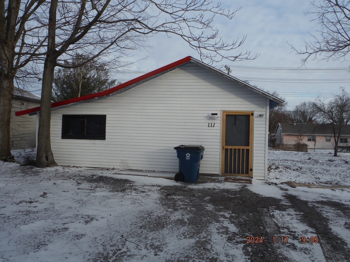111 E South H St, Gas City, IN 46933 House Rental in Gas City, IN