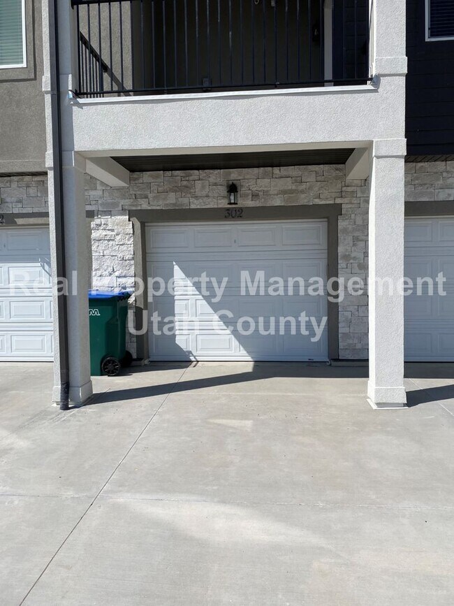 Foto del edificio - Small Pet Friendly Lehi Condo