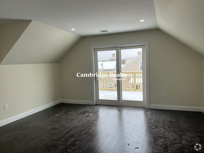 Building Photo - 43 Wright Ave