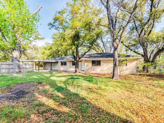 Building Photo - 10606 Macmora Rd