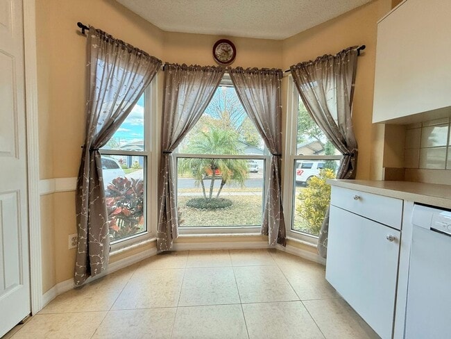 Foto del edificio - Beautiful Centrally Located 3/2