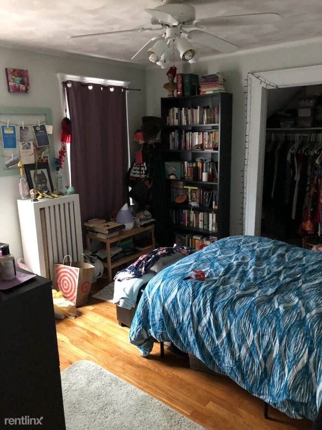 Foto del edificio - 2 br, 1 bath Apartment - 11 Melbourne Ave
