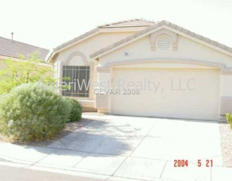 Primary Photo - 1068 Silver Creek Ave