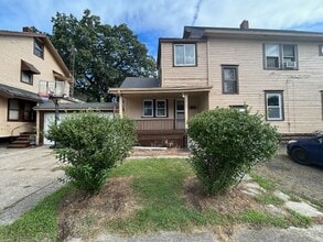 Building Photo - 315 E 25th St