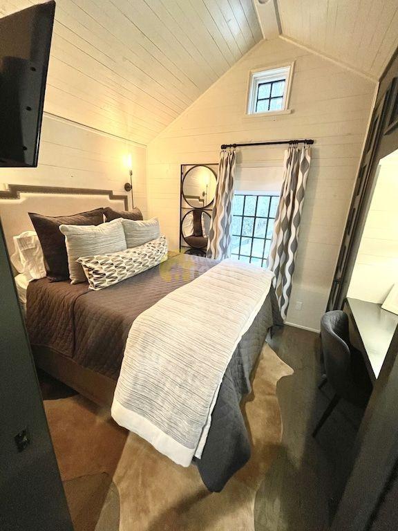 Building Photo - 1 bedroom in Highlands NC 28741