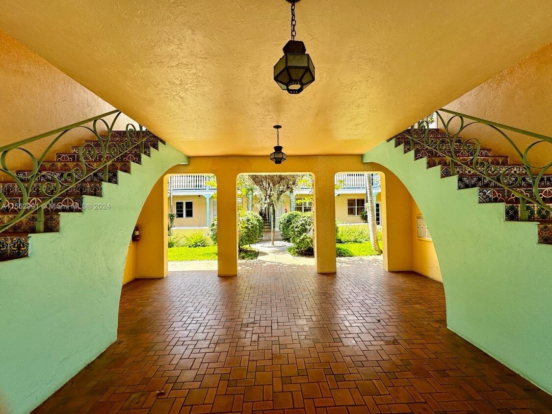 736 13th St Unit 104, Miami Beach, FL 33139 Condo for Rent in Miami