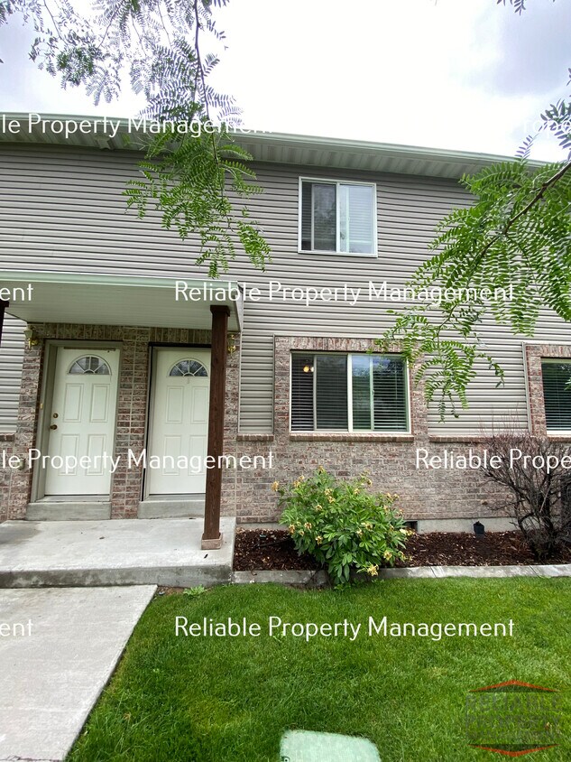 Foto principal - 626 Sunflower Rd