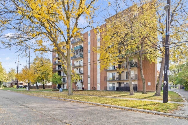 Photo du bâtiment - Sandwich Tower Apartments
