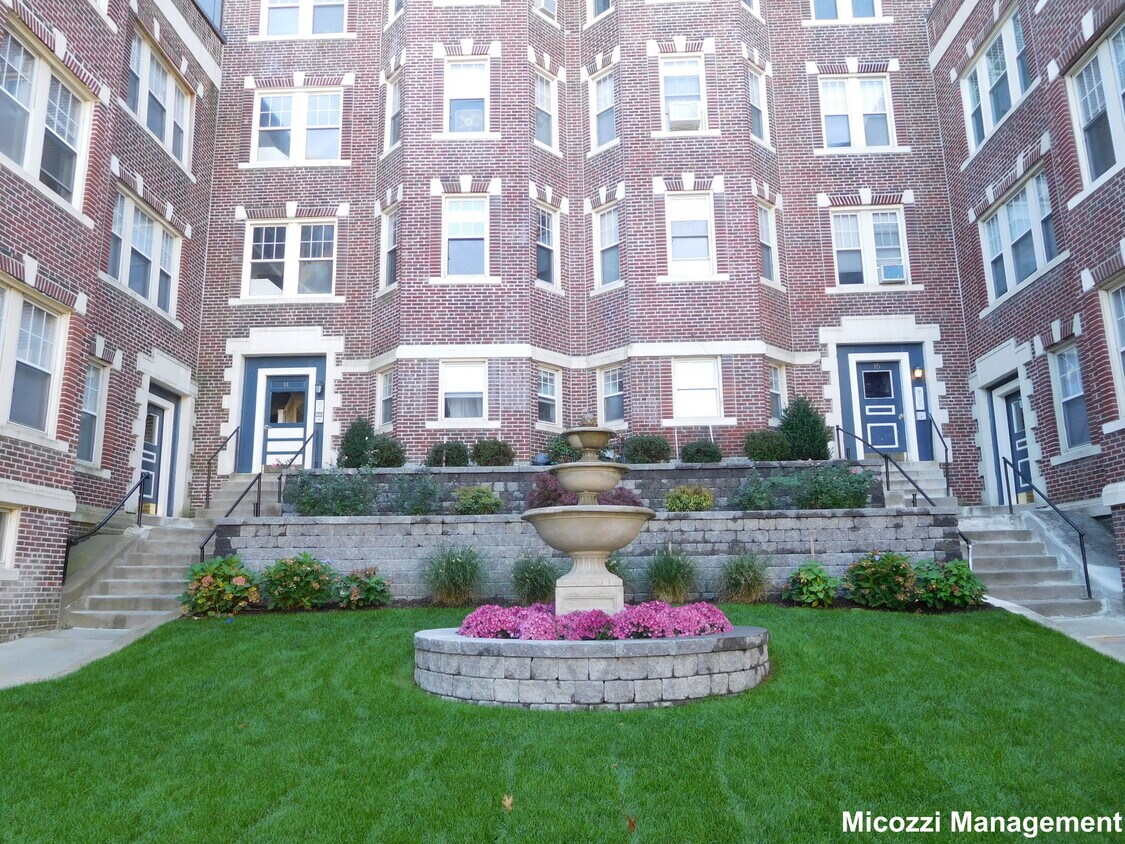 Building Photo - 10 Lorraine Terrace