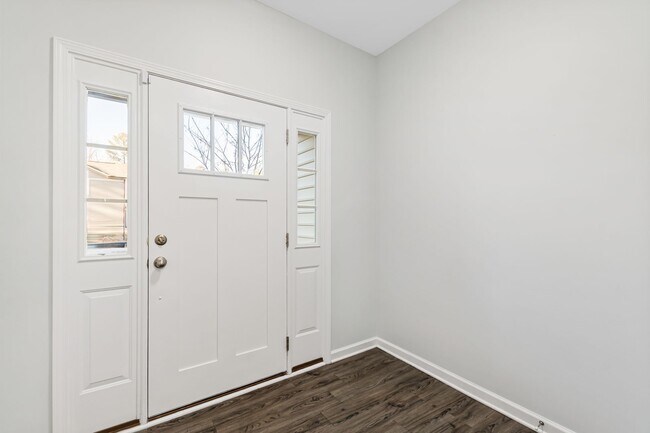 Building Photo - Brightleaf at the Park Townhome!