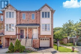 Building Photo - 80 Acorn Pl