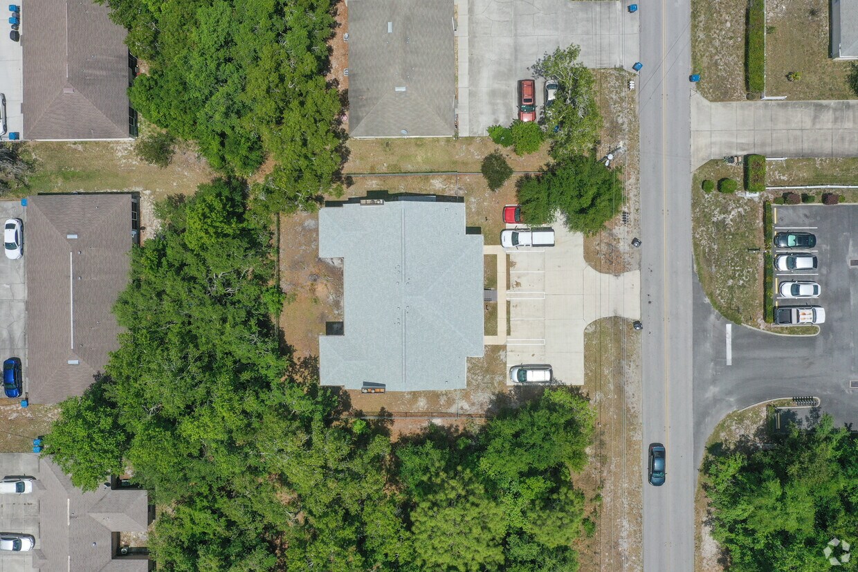 7851 Pinehurst Dr, Spring Hill, FL 34606 Apartments in Spring Hill