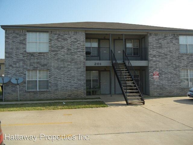 Primary Photo - 201 W Mary Jane Dr