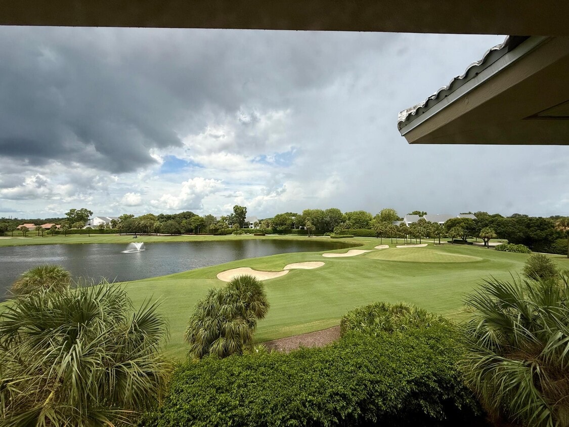 Primary Photo - 3525 Village Blvd