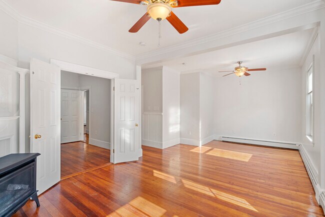 Dining Area - Connects to living room. - 258 E Cottage St