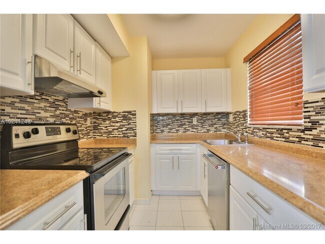 Foto del edificio - 1221 SW 122nd Ave