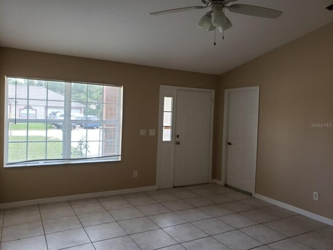 Building Photo - 23 Pine Hill Ln