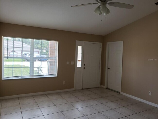 Foto del edificio - 23 Pine Hill Ln