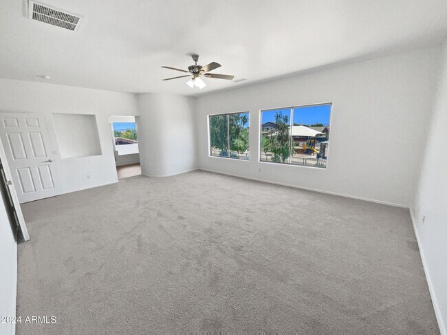 Foto del edificio - 5322 W La Salle St