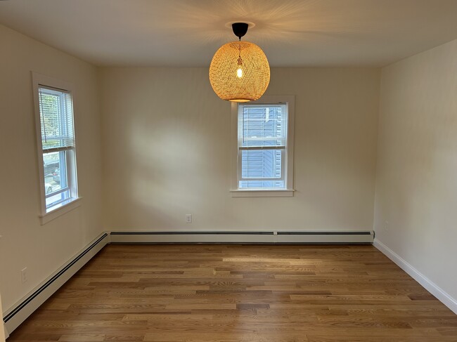 Building Photo - 53 Nesmith St