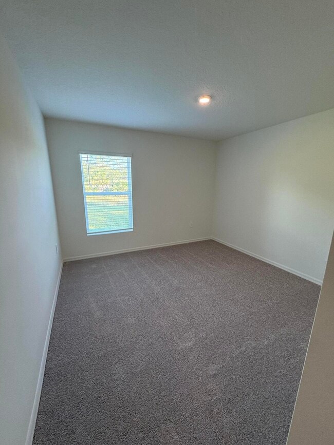 Foto del edificio - 295 SE Cres St