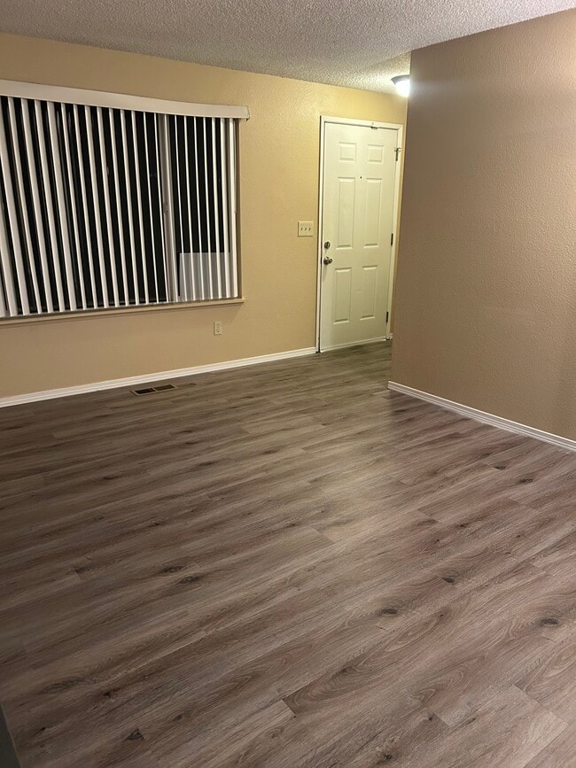 Foto del edificio - 9405 72nd Ave E