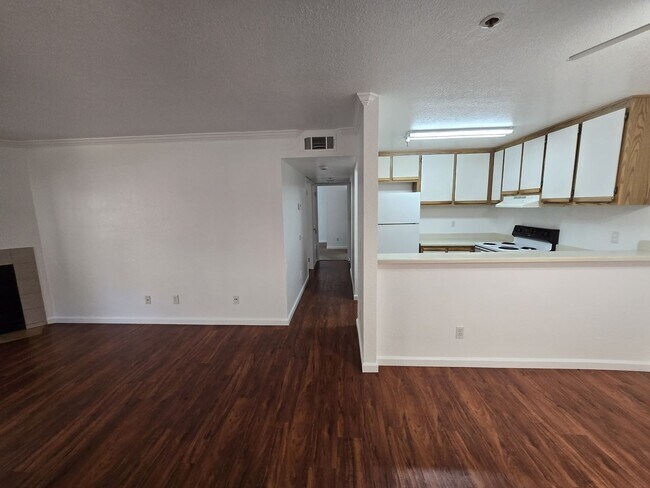 Building Photo - Two Bedroom Two Bath Condominium Unit for ...