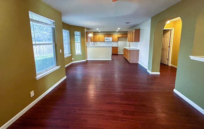 Foto del edificio - Rare 5 Bedroom in Crystal Knoll Georgetown