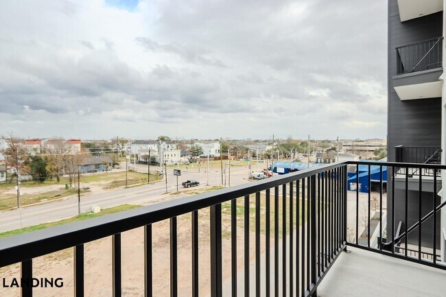 Foto del edificio - 2623 Keene St