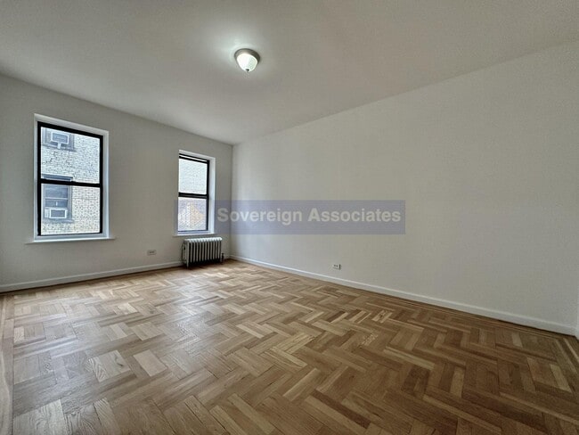 Building Photo - 590 Fort Washington Ave
