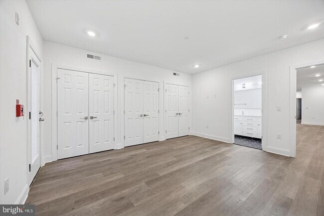 Foto del edificio - 838 S 51st St