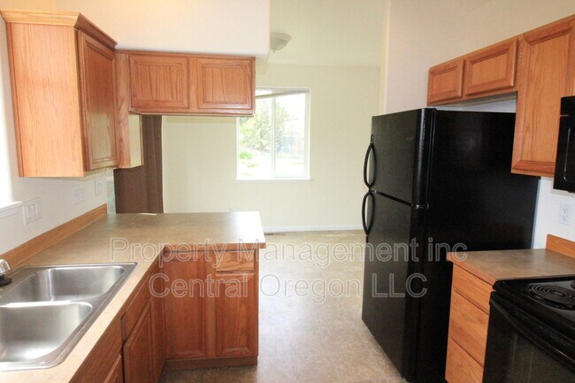 Foto del edificio - 2524 SW Cascade Mountain Ln