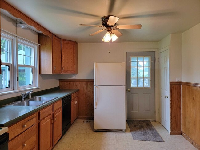 Foto del edificio - 727 N Hanover St