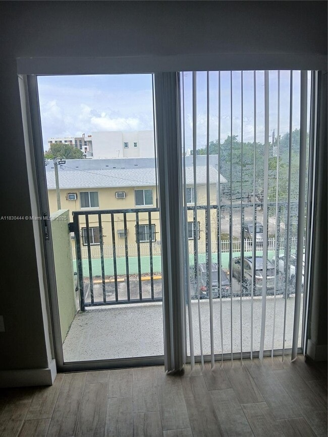 Foto del edificio - 1530 SW 2nd St