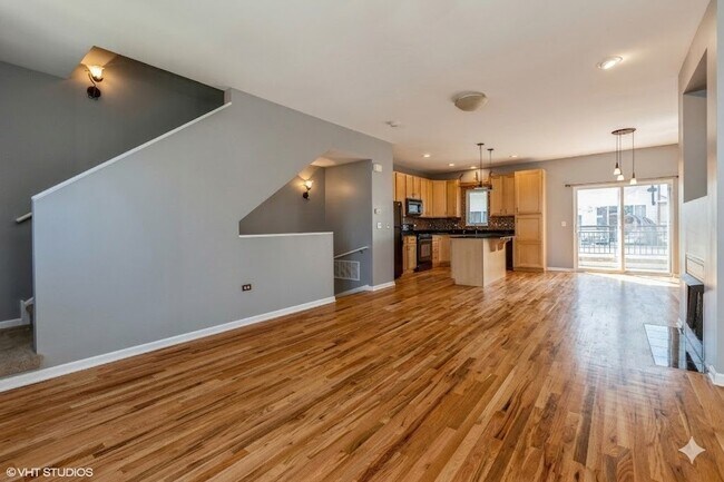 Foto del edificio - 3238 N Kilbourn Ave
