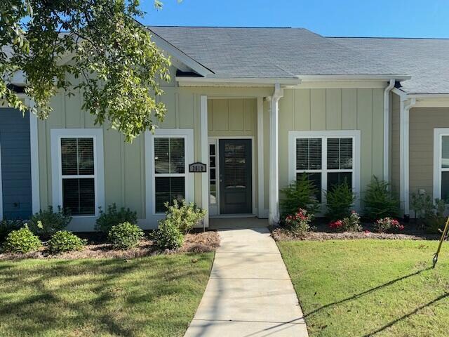 Foto principal - 3010 Stanhope Dr