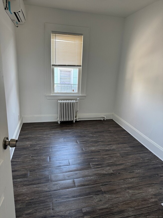 Foto del edificio - 3142 Fairfield Ave