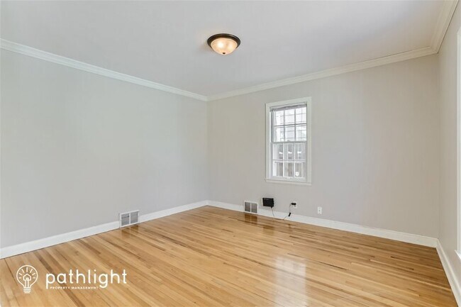 Building Photo - 2713 Ewing Avenue North, Robbinsdale, MN, ...