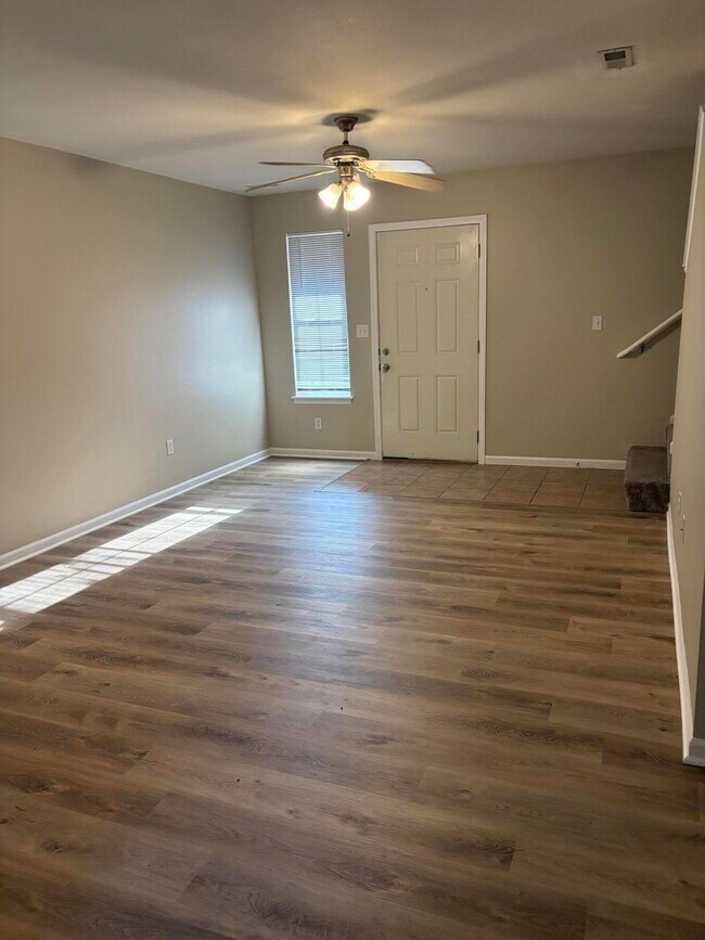 Building Photo - 4106 Arctic Fox Dr