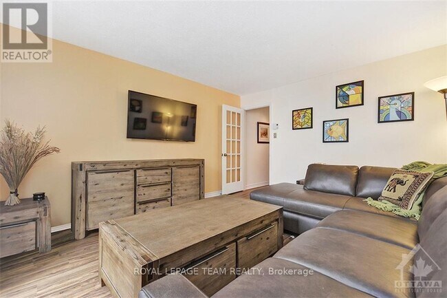 Building Photo - 206 Guigues Ave.