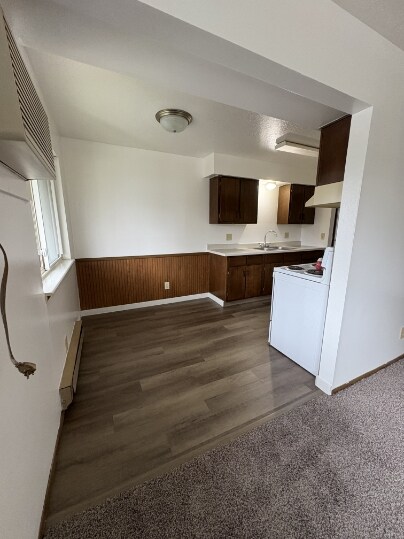 Foto del edificio - 744 E Michigan Ave