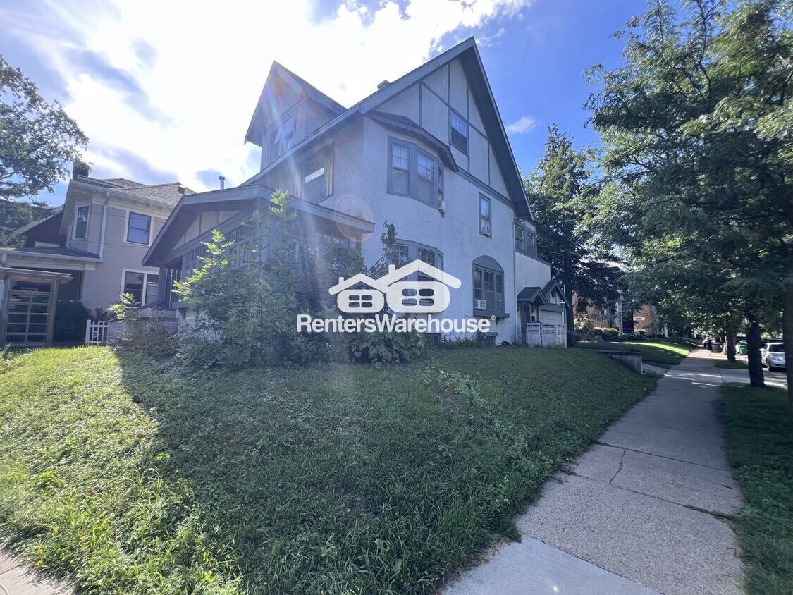Foto principal - 1431 W 27th St