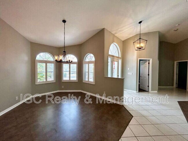 Building Photo - 159 Martesia Way