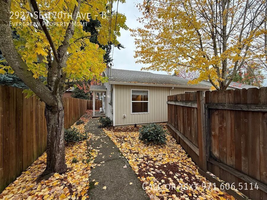 Primary Photo - 2927 SE 170th Ave