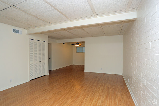 2BR - Living Area - River Oaks Apartments