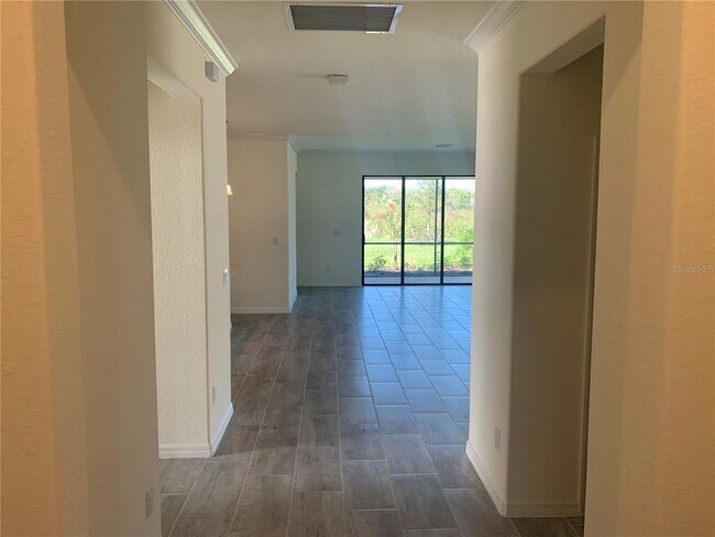Building Photo - 17212 Blue Rdg Pl