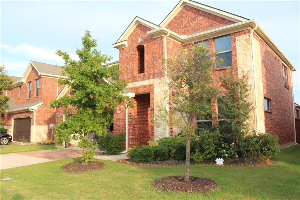 1033 Chickasaw Dr, Carrollton, TX 75010 House Rental in Carrollton