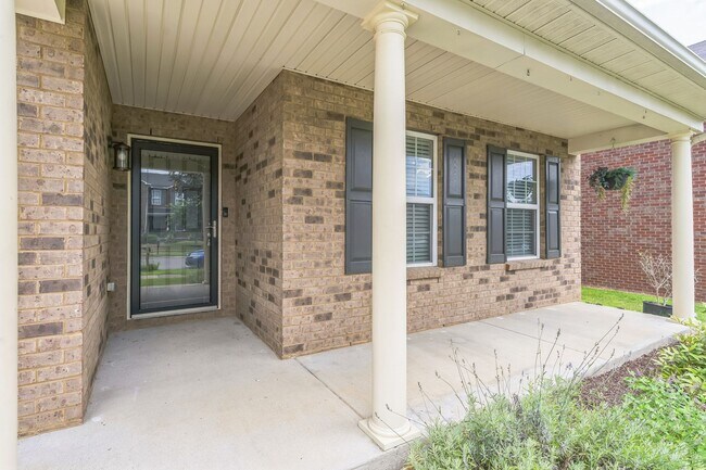 Foto del edificio - Amazing Home In Creekside Station